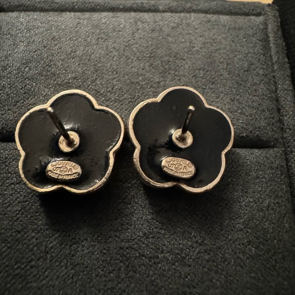 CHANEL Camélia Enamel, Faux Pearl & Crystal Stud Earrings - Picture 3 of 6